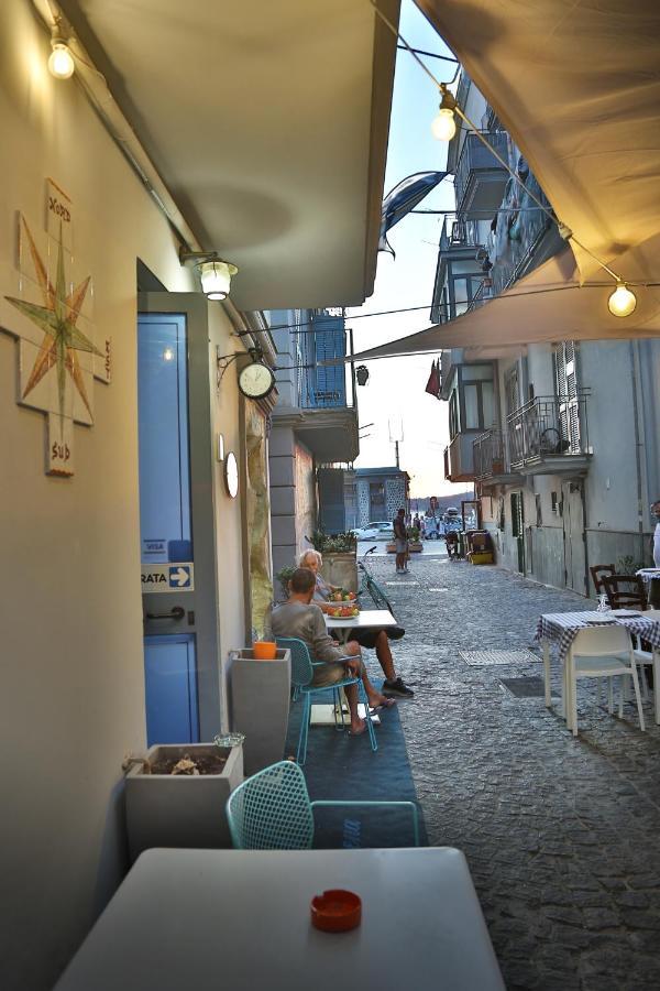 Hotel Darsena Pozzuoli Esterno foto