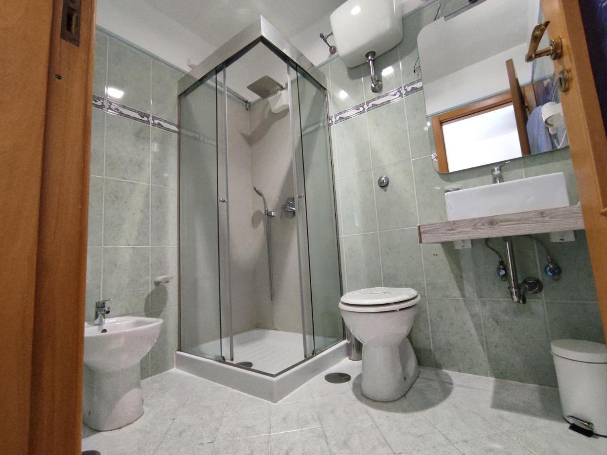 Hotel Darsena Pozzuoli Esterno foto