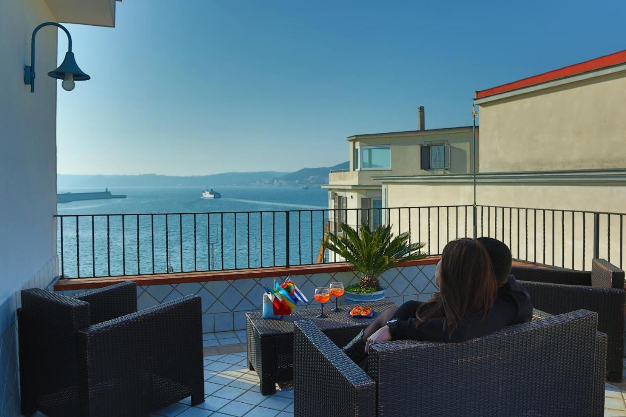 Hotel Darsena Pozzuoli Esterno foto