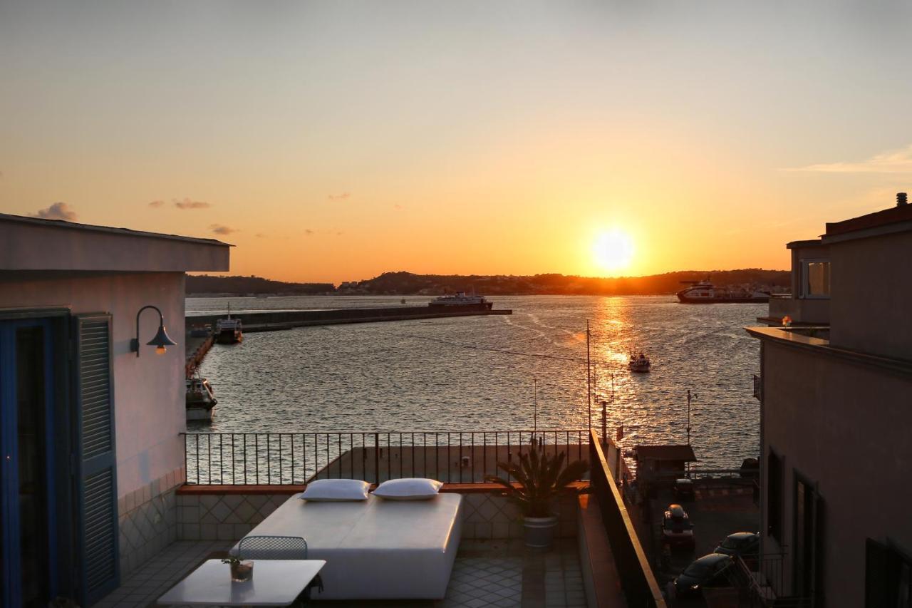 Hotel Darsena Pozzuoli Esterno foto